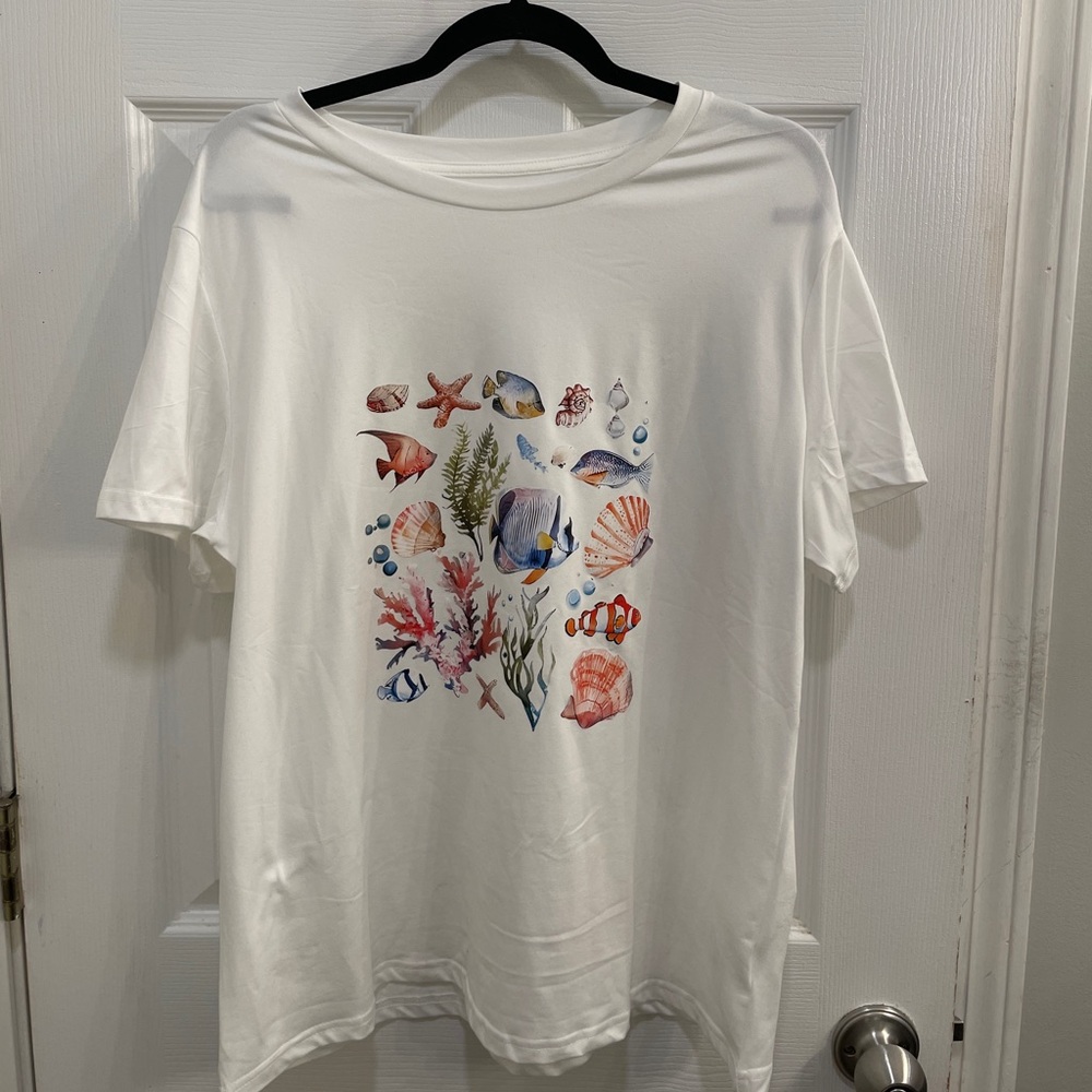 White T-Shirt with Colorful Sea Life Print Size XL